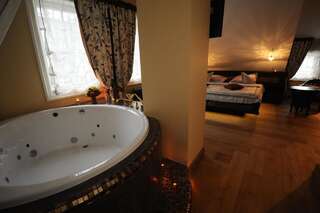 Апартаменты Argo Trakai Тракай Люкс с кроватью размера "queen-size" и гидромассажной ванной-4